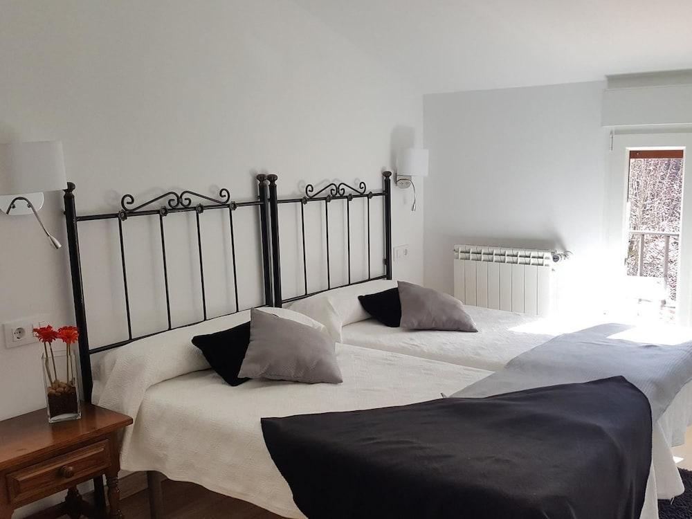 Hostal Nevandi Espinama Dış mekan fotoğraf