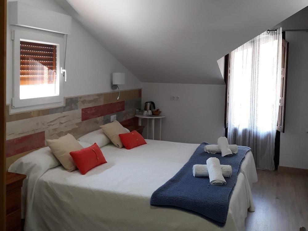 Hostal Nevandi Espinama Dış mekan fotoğraf